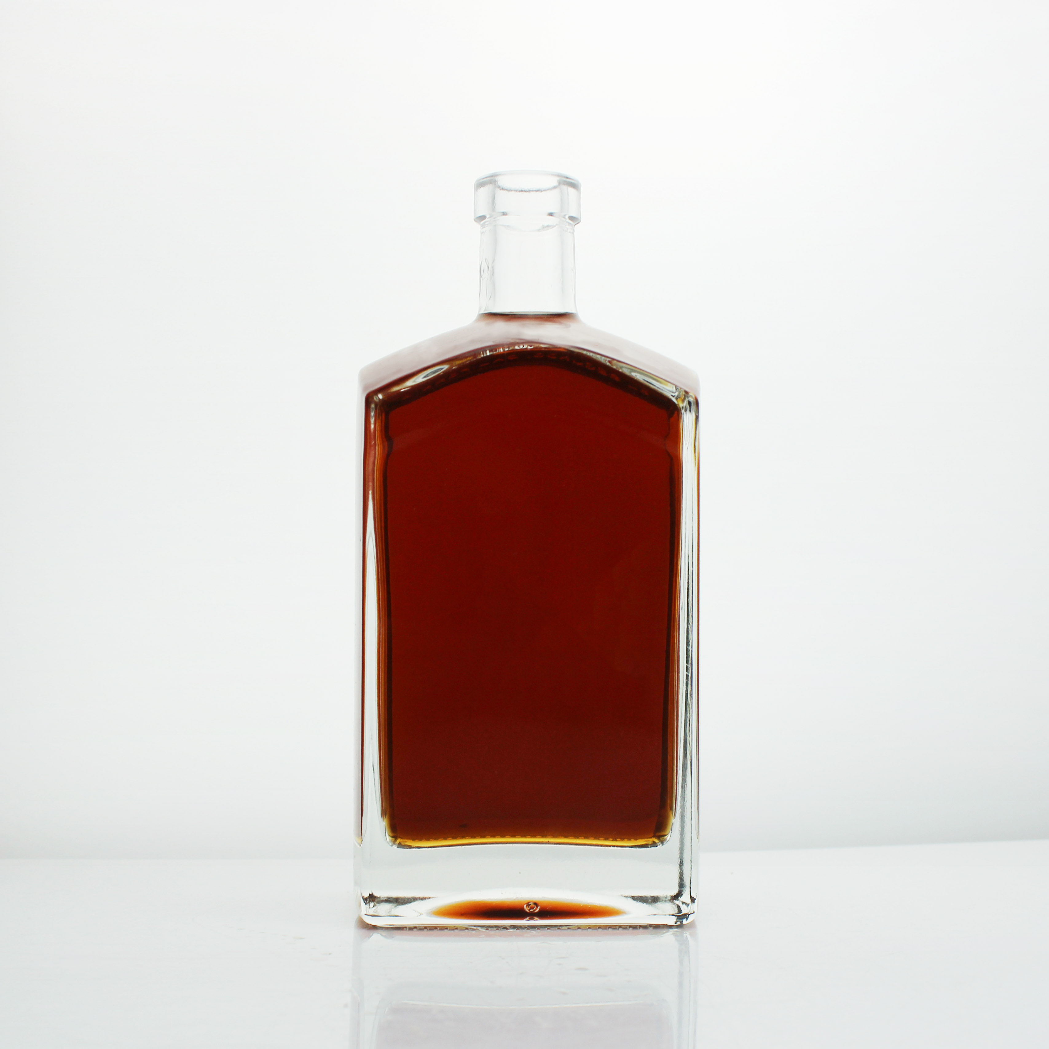 750ml Square Shape Flint Vodka Liquor Whisky Glass Bottle